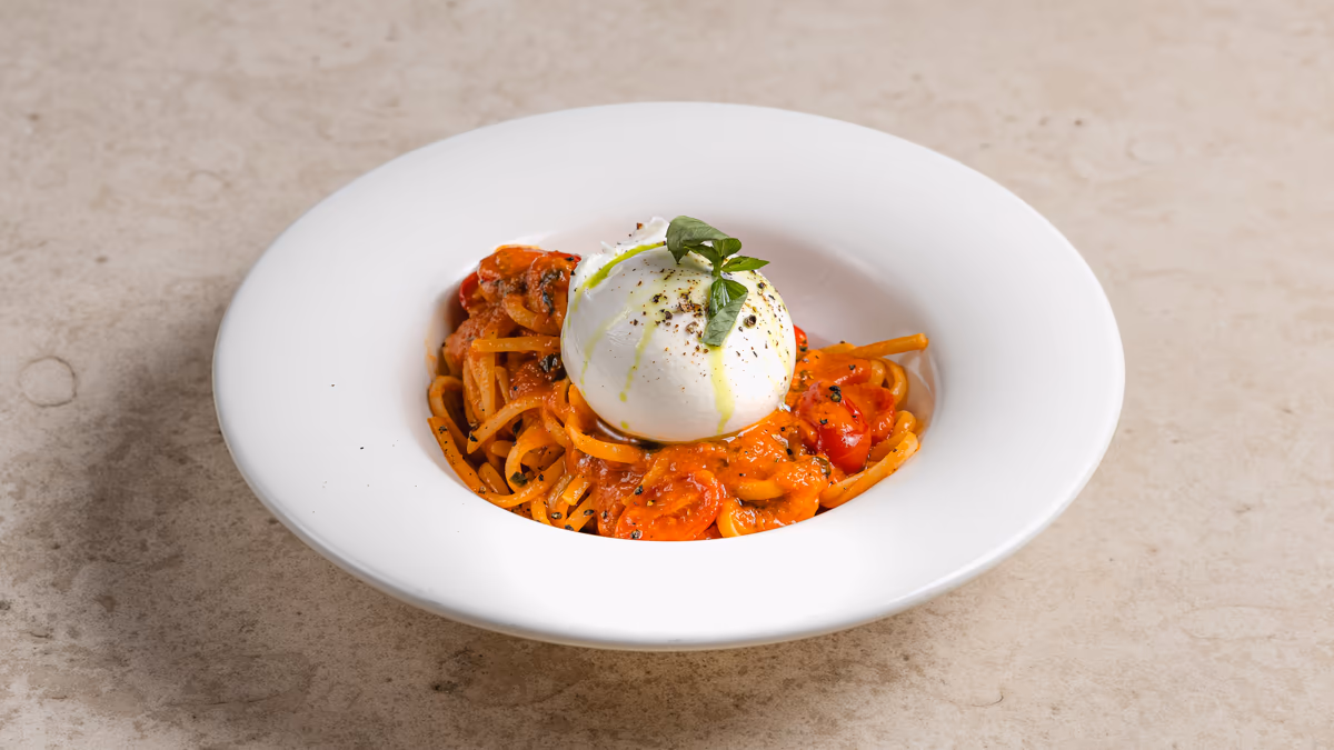 Linguini Pomodoro e Burrata